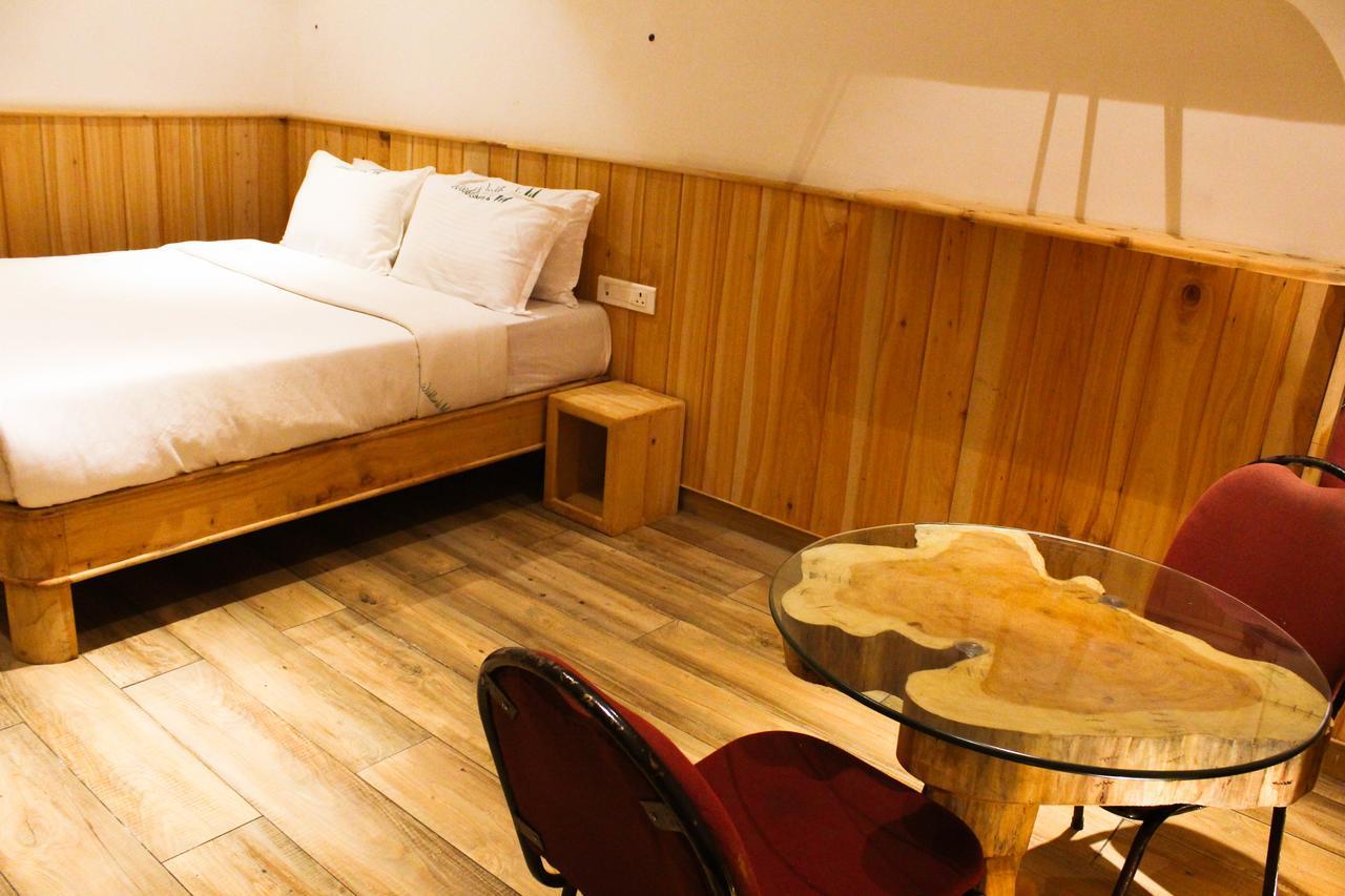 Hotel Al Woodlands Residency à Ooty Extérieur photo