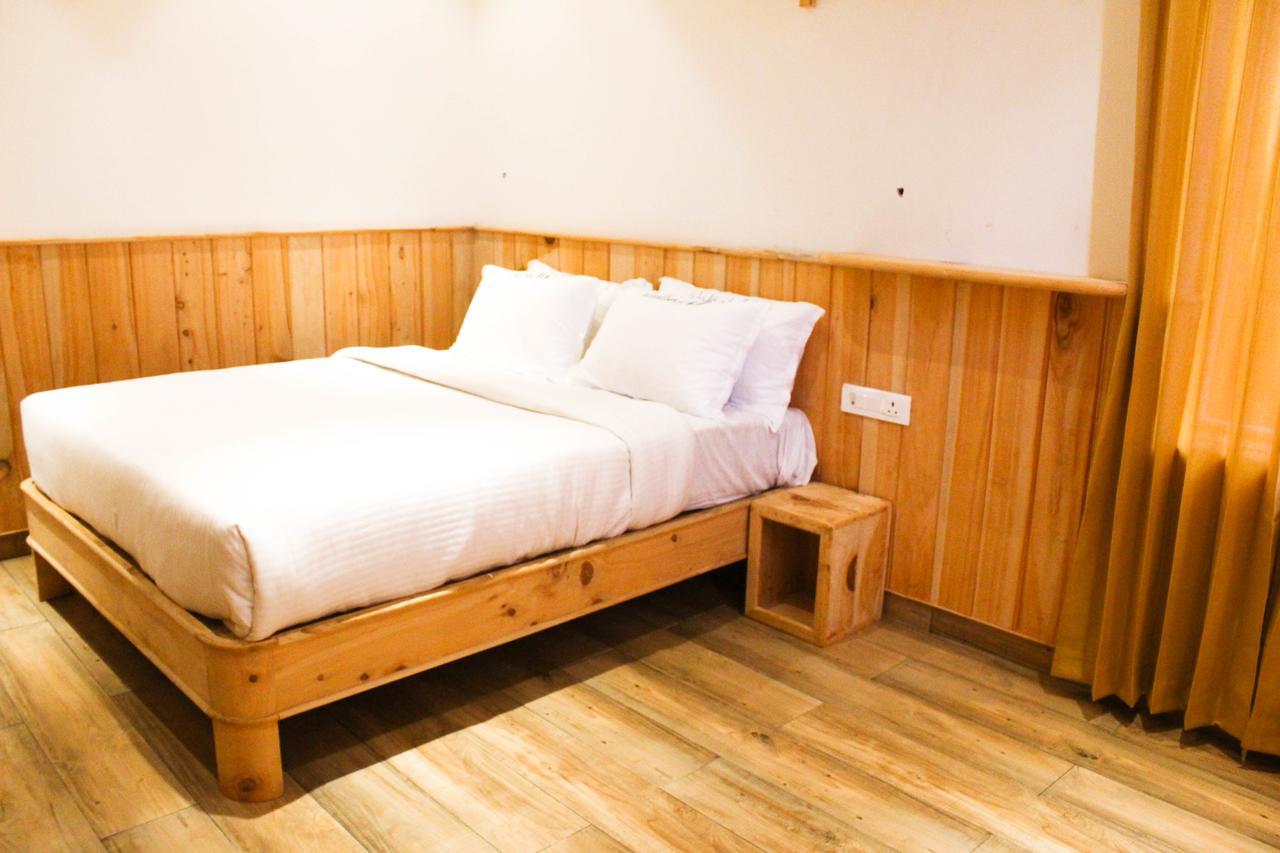 Hotel Al Woodlands Residency à Ooty Extérieur photo