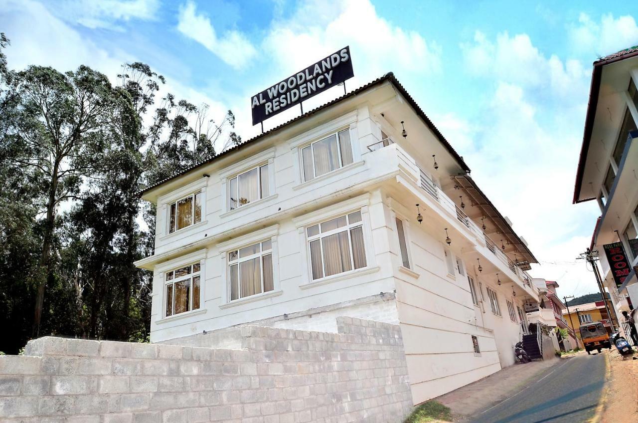 Hotel Al Woodlands Residency à Ooty Extérieur photo