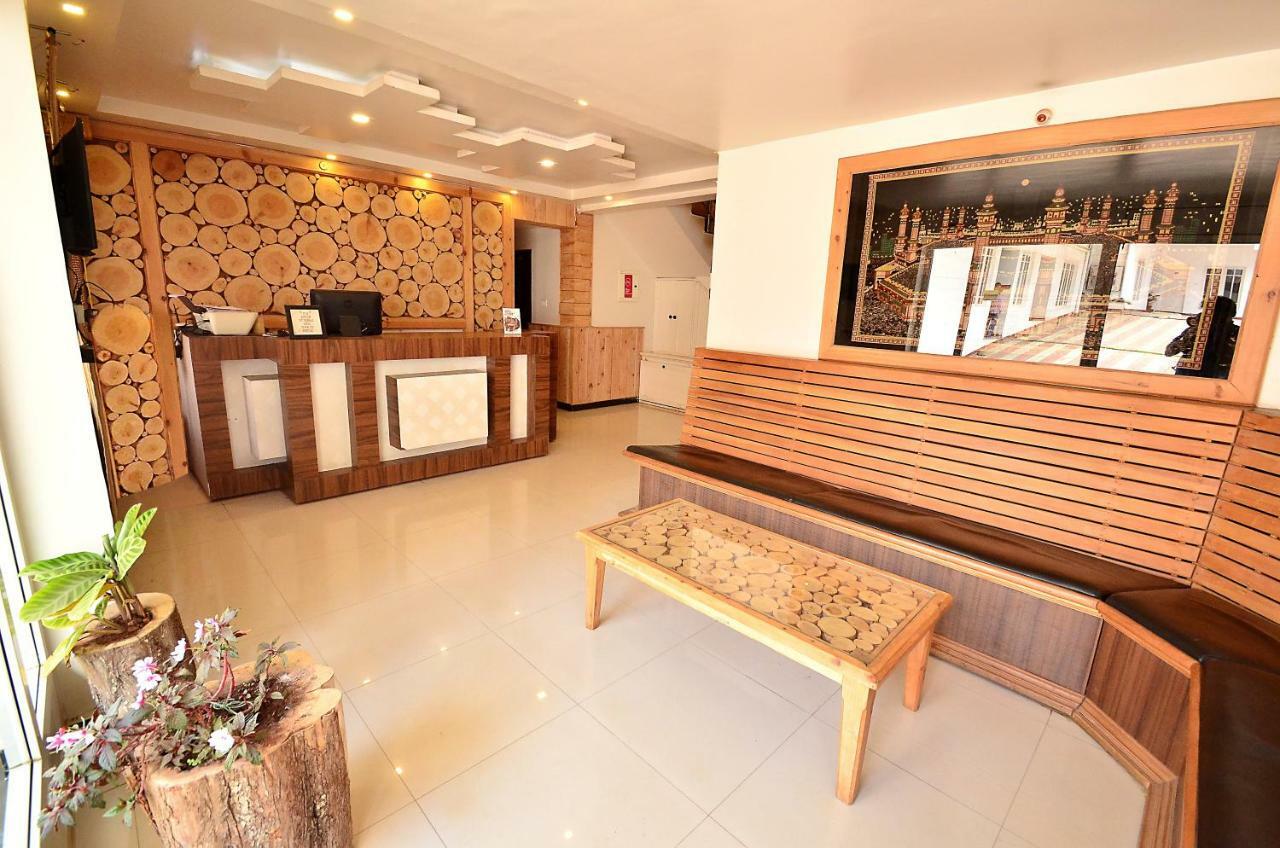 Hotel Al Woodlands Residency à Ooty Extérieur photo